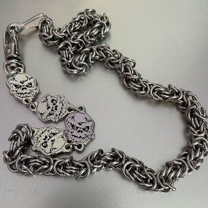 Skull chain